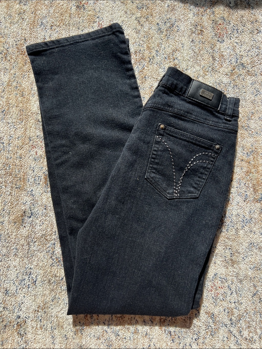 Simon Chang Black Straight-Leg Women's Jeans